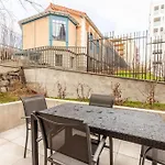 Le Vercingetorix Centre +Parking