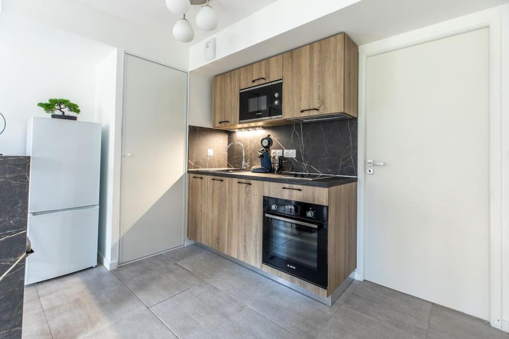 Apartment Le Vercingetorix Centre +parking Clermont-Ferrand